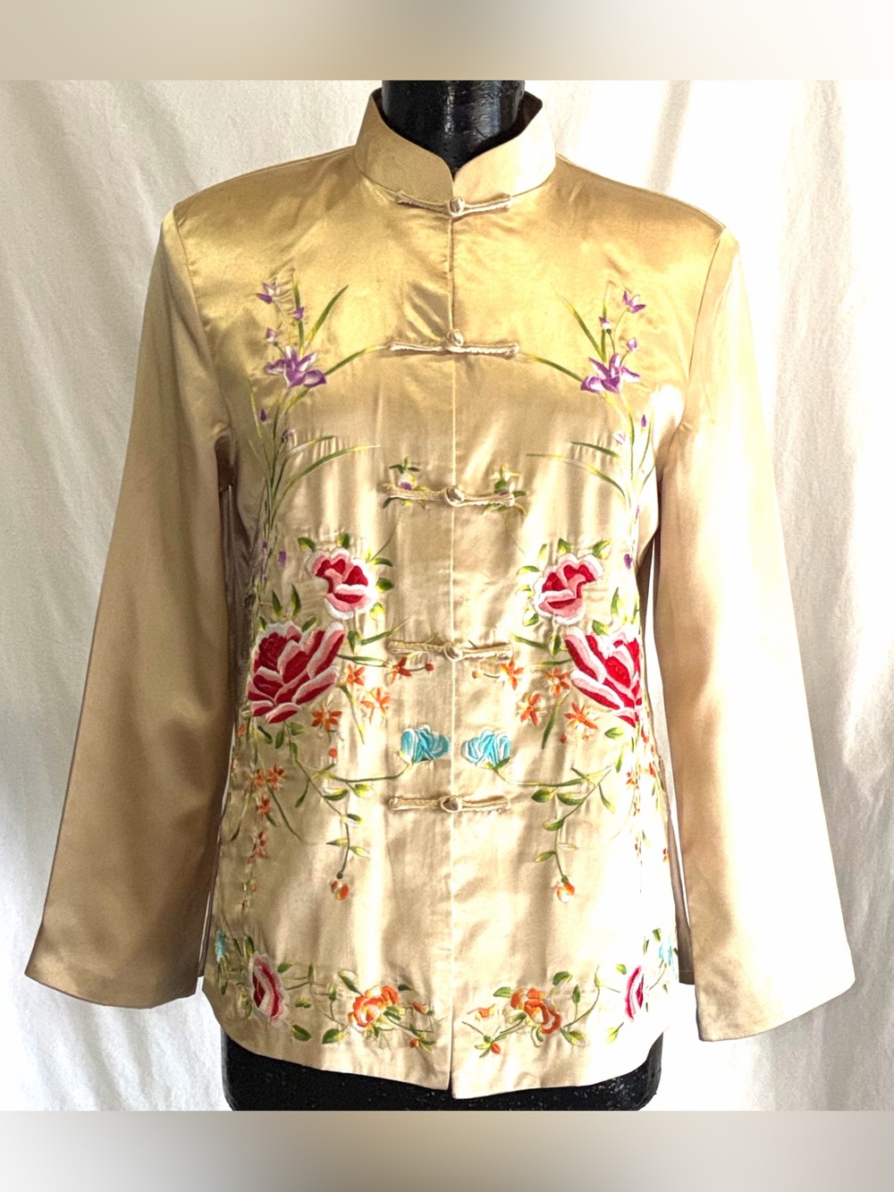 Splendid China

VINTAGE Chinese Embroidered Jacket Gold Mandarin Collar Large